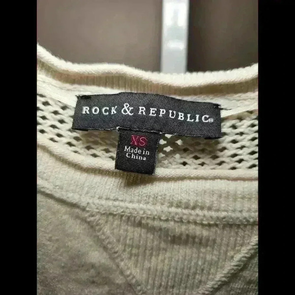 Stylish Cream Long Sleeve Sweater with Mesh Detailing - Picture 3 of 4